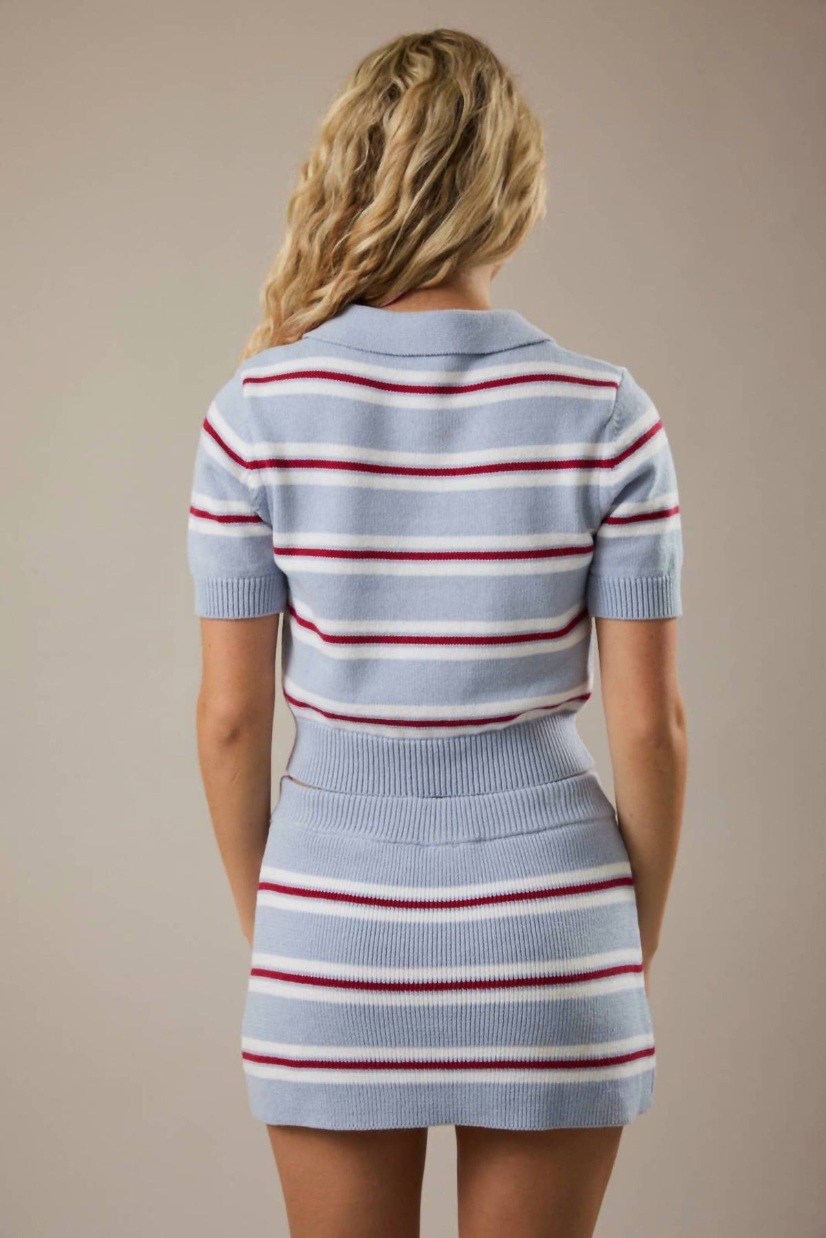 Le Lis - Collared Short Sleeve Sweater Top