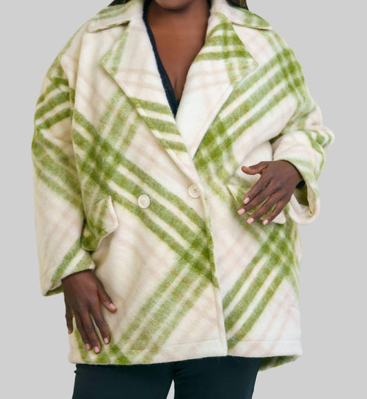 Tricot Chic - Oversized Plaid Coat - Plus Size