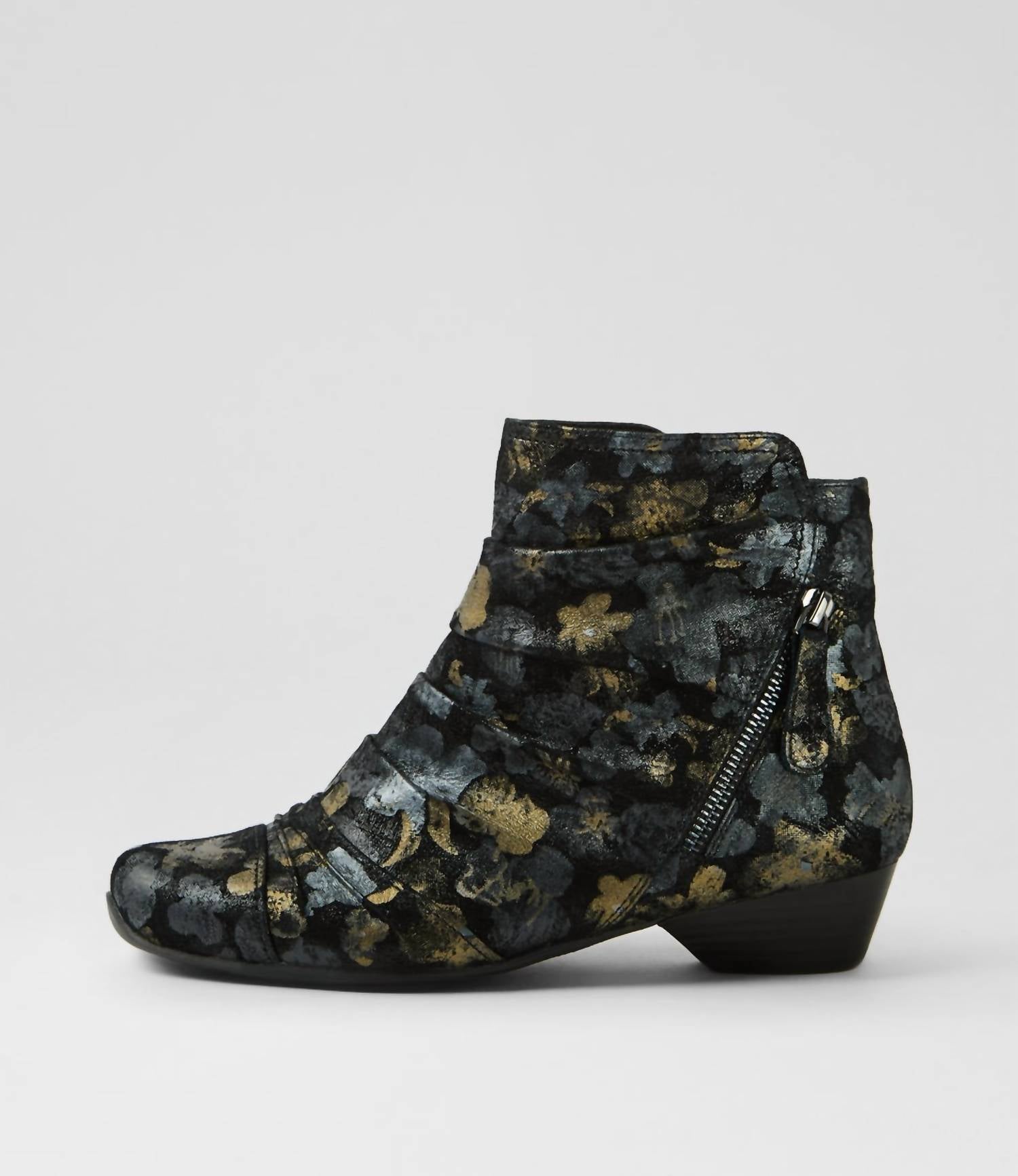 Ziera Women's Camryn-w Boots in black metal - women's shoe - detail view