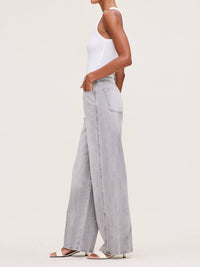 DL1961 - Women's Taylor Relaxed Barrel 31" Jean in light smoke - women's jeans - detail view