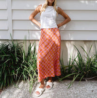 BRITON COURT Tiffany Skirt in checker pink - women's skirt - detail view