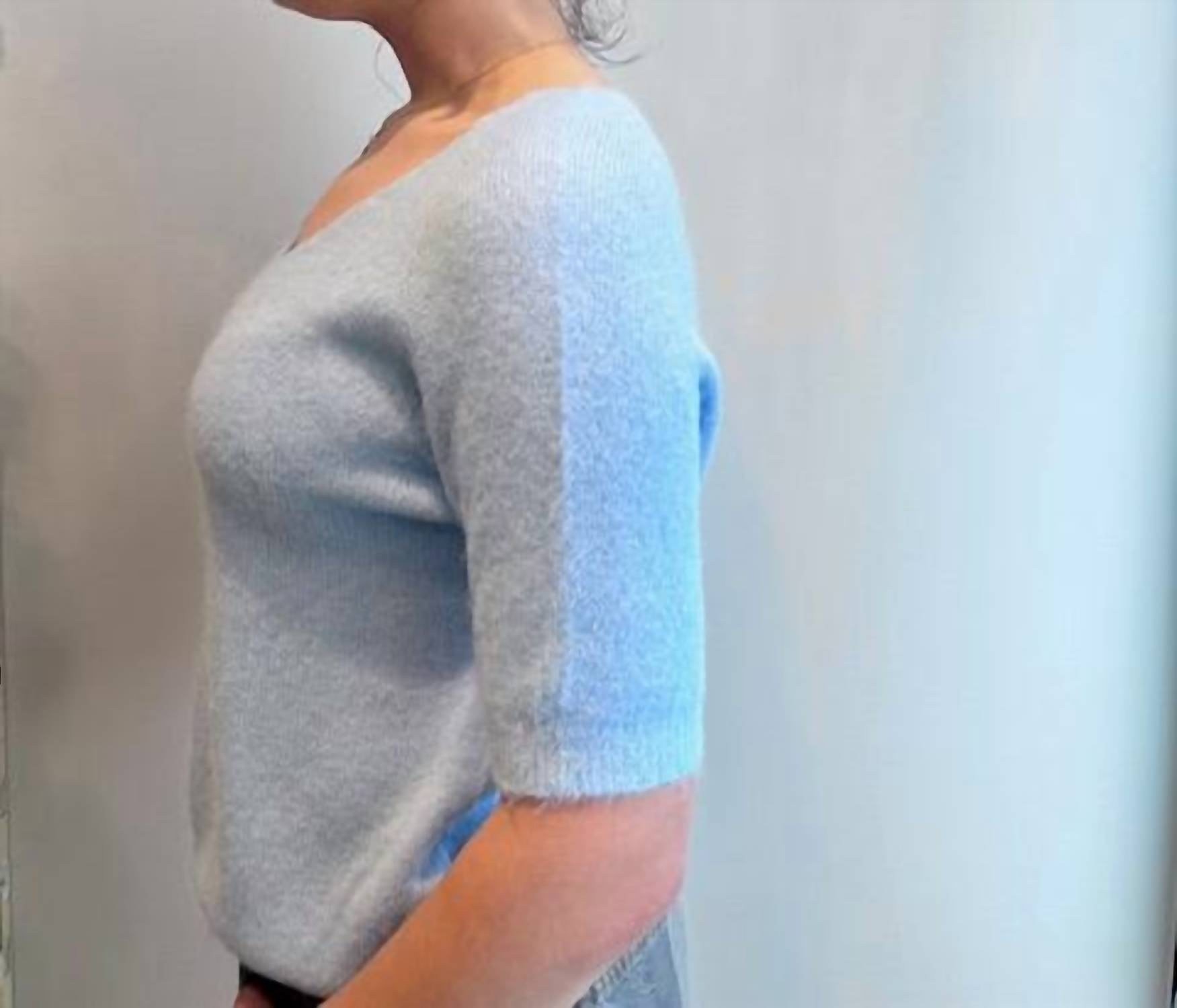 Scandal Italy - Fuzzy Knit Alpaca Blend V-neck Tee Top