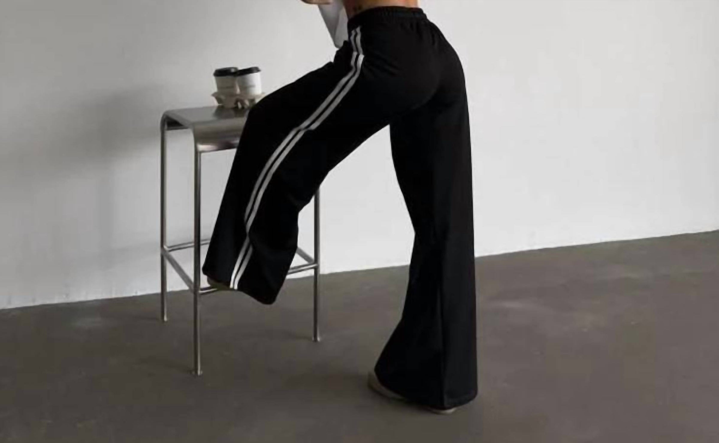 Ten 22 - Voyage Travel Pant Set