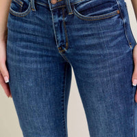 Judy Blue - Core Mid-rise With Handsanding Skinny Jeans