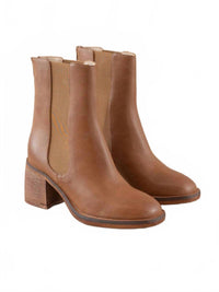OASIS SOCIETY Women's Olivia Vintage Chelsea Heel Boot in caramel - women's shoe - detail view