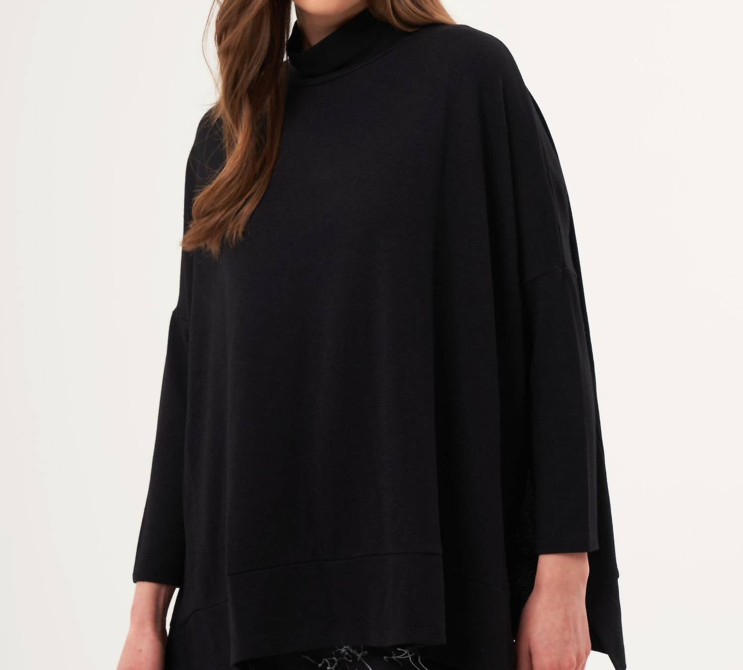 french kyss Abstract Print Two Tone Poncho in black - women's sweater - detail view