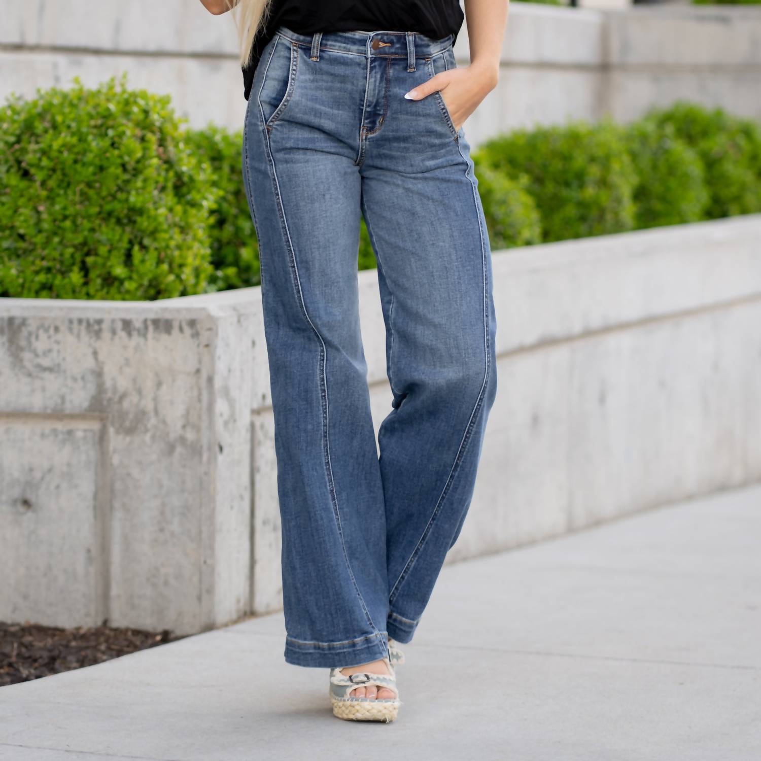 Judy Blue - Boardroom Babe High Rise Wide Leg Jean