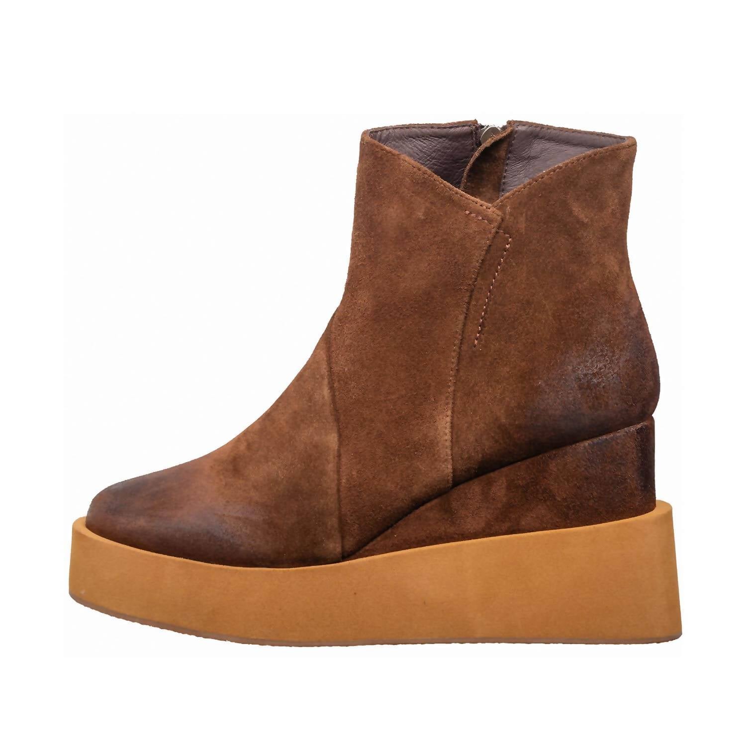 Antelope - Women's Urban Platform Ankle Boots