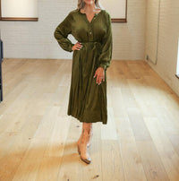 See U Soon - Evergreen Corduroy Midi Dress