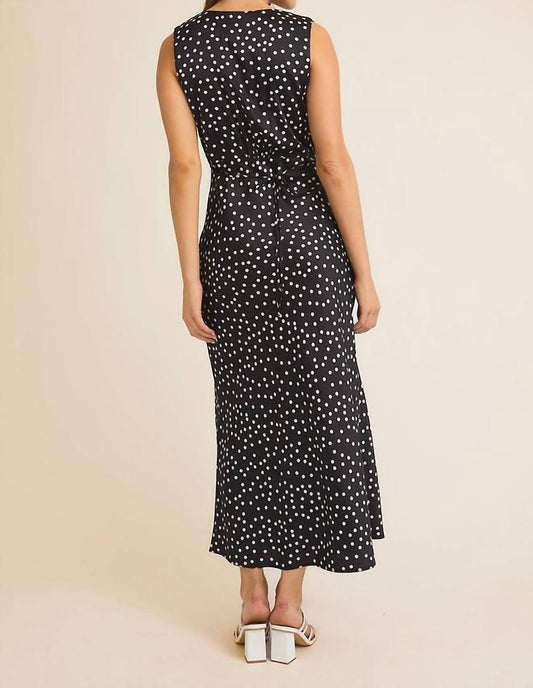 Gilli - V-neck Sleeveless Polka Dot Maxi Dress