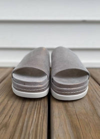 J/Slides - Women's Bibby Platform Slide Sandals