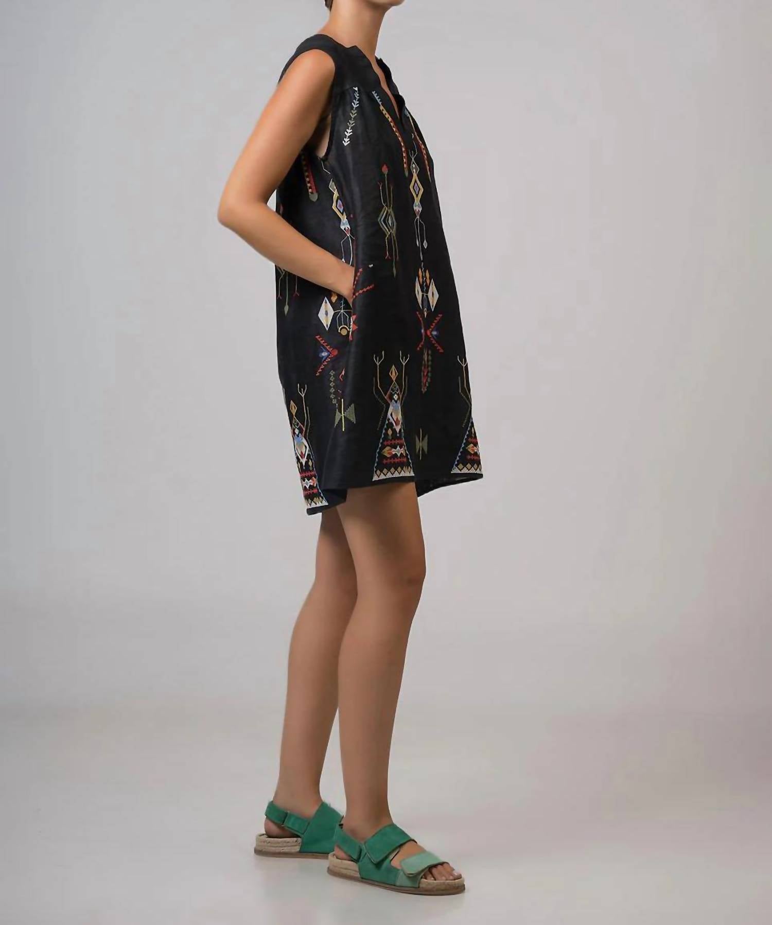 Aether Concept - Sleeveless Shift Dress