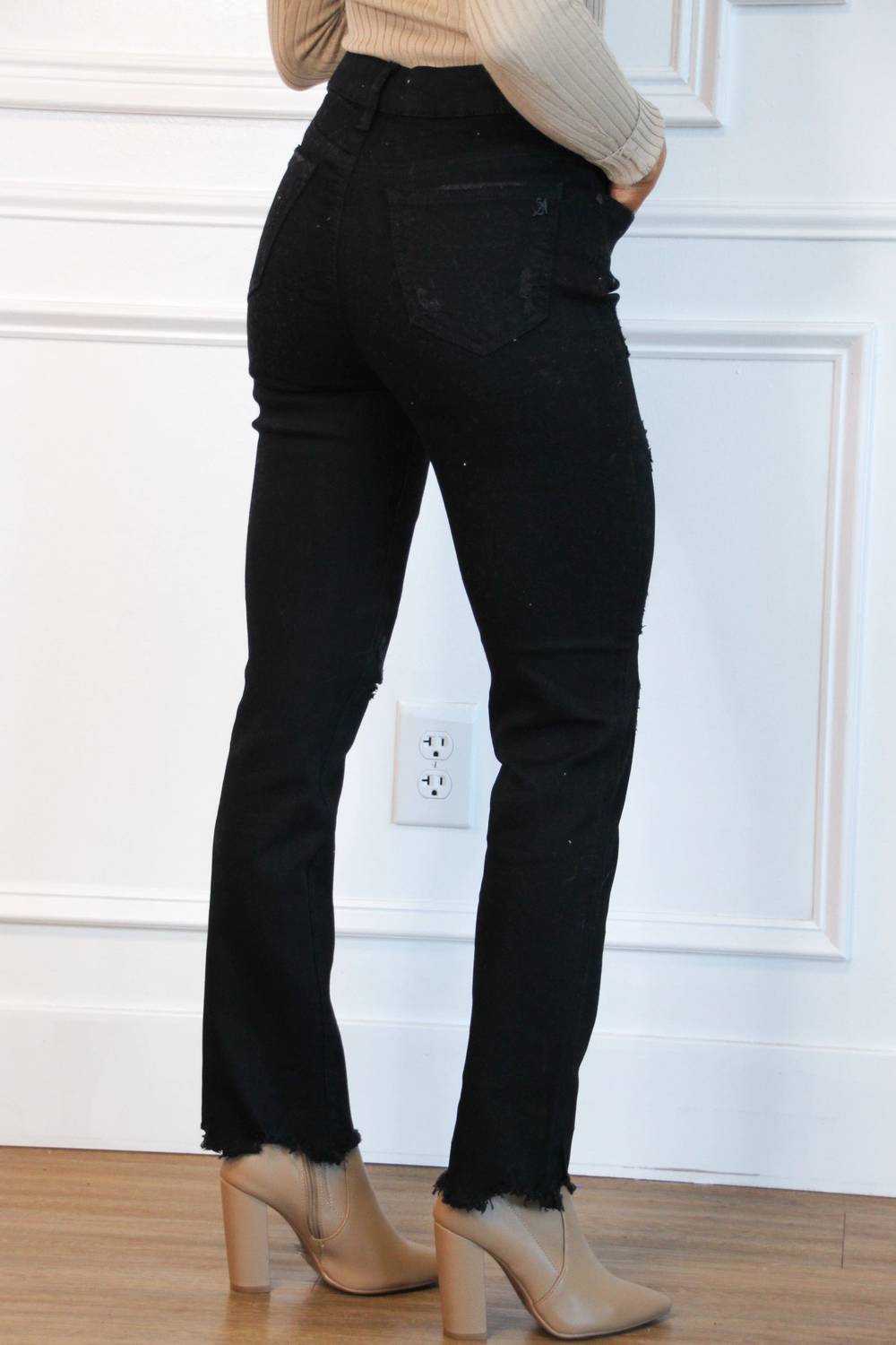 Special A - Dakota Distressed Jeans