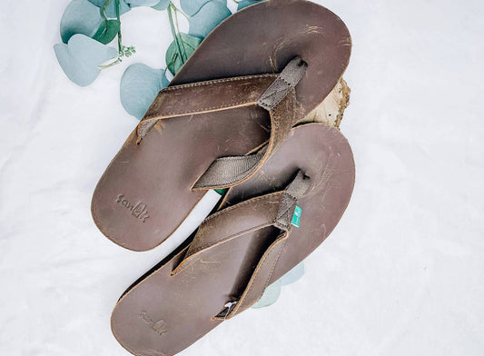 Sanuk - Men's John Doe Sandals