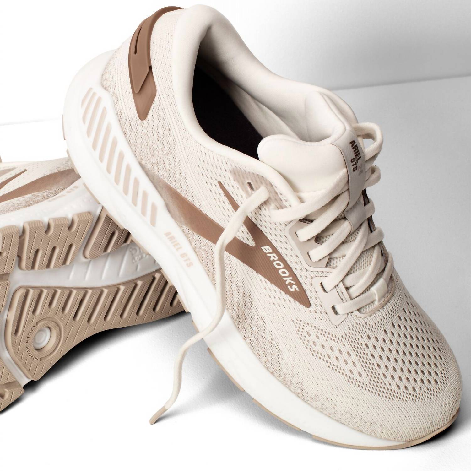 Brooks - Women's Ariel Gts 24 Shoes