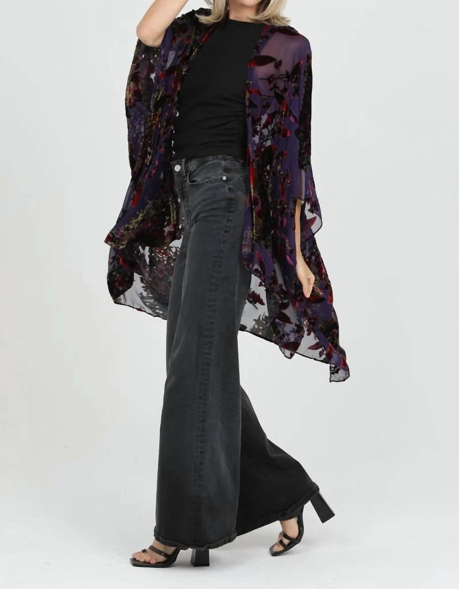 Nostalgia - Burnout Velvet Kimono
