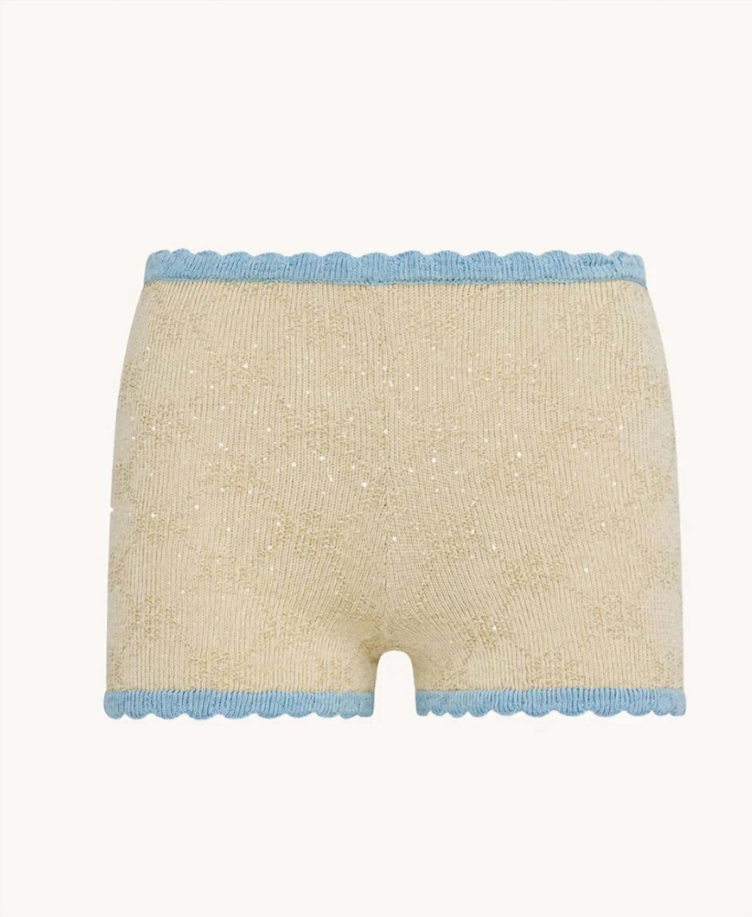 Asta Resort - Millie Short
