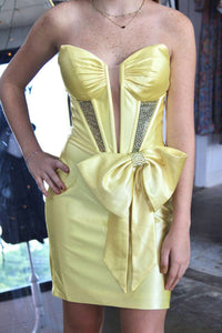 Juliet - Strapless Satin Mini Dress With Bow