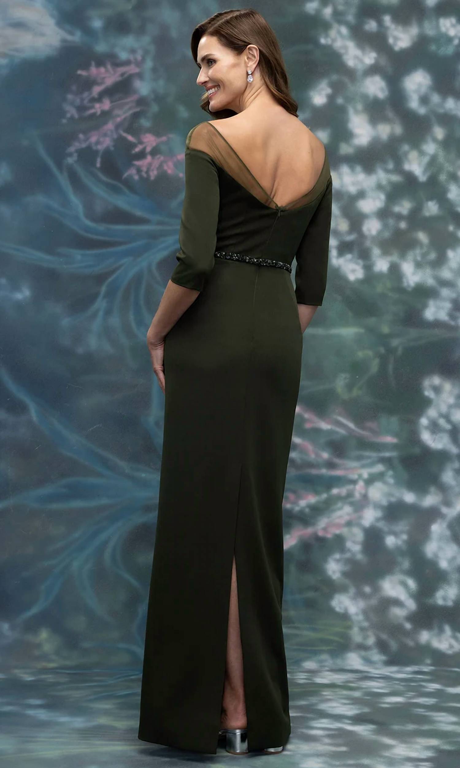 Mgny - Three-quarter Sleeve Crepe Column Gown