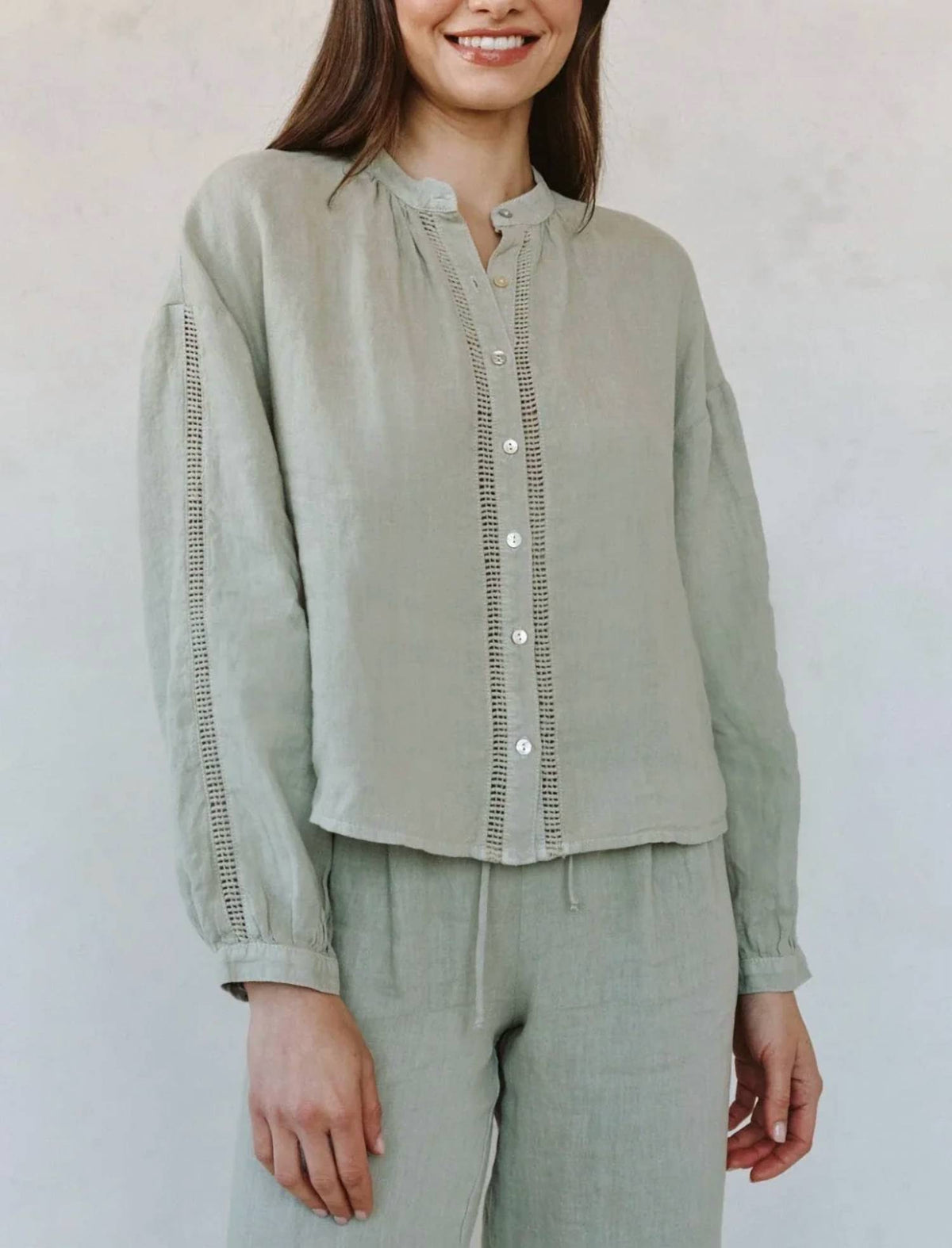 Bella Dahl - Mandarin Collar Trimmed Button Down Top