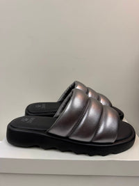 Cougar - Women's Leather Water-repellent Sandal