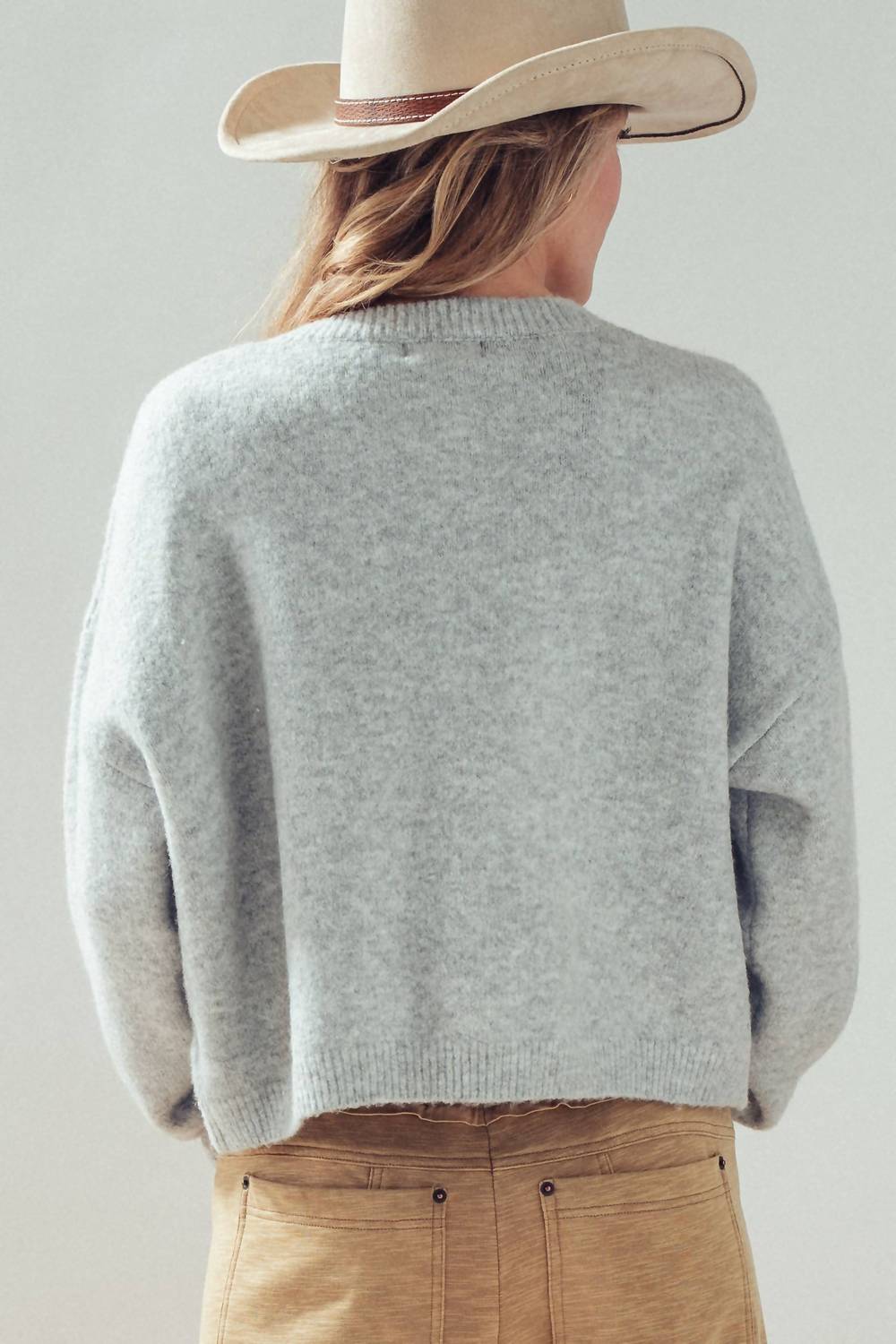 Urban Daizy - Cropped Cardigan Sweater