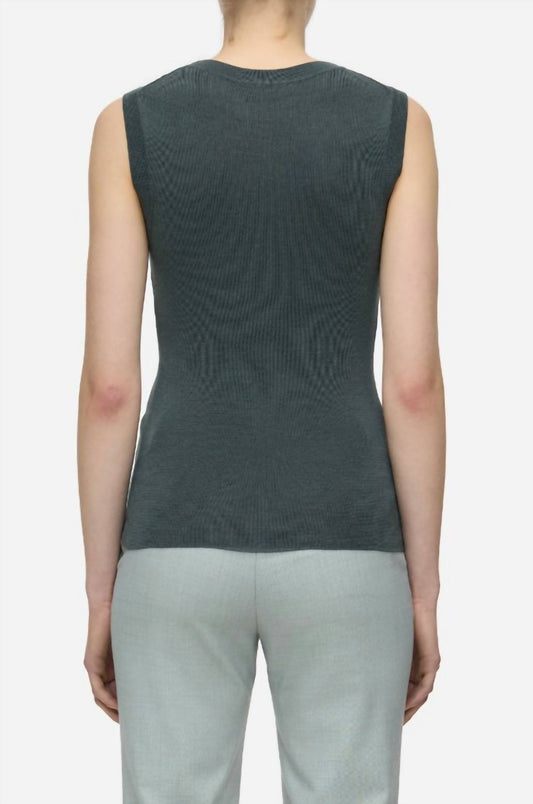 Closed - Sleeveless Crewneck Tank