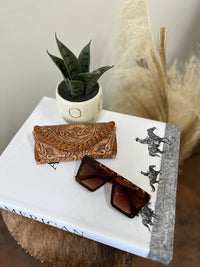 American Darling - Women's Leather Sunglasses Case
