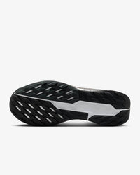 Nike - Men's Pegasus Trail 5 Running Shoes
