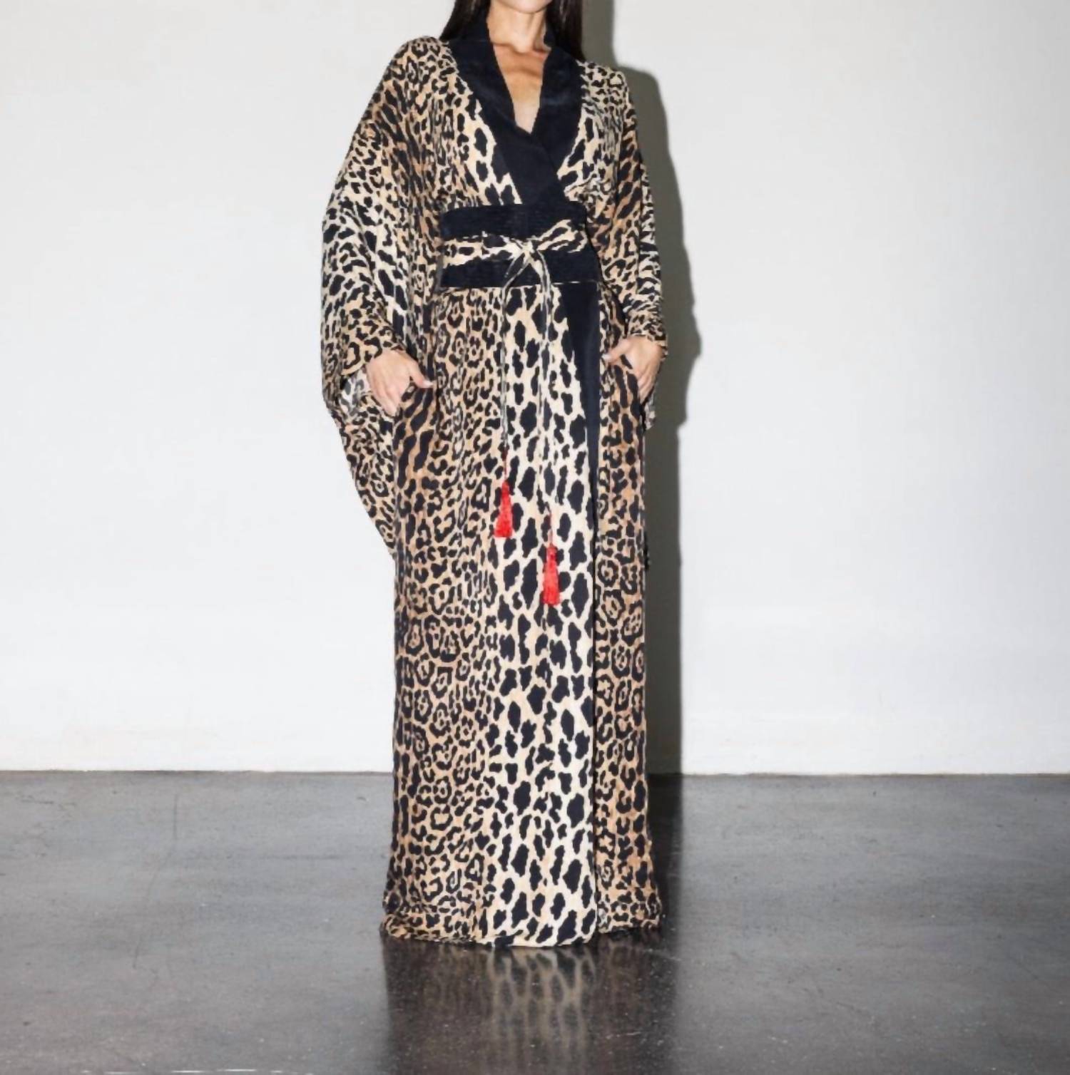 Niluu - Wildesse Anya Oriental Kimono