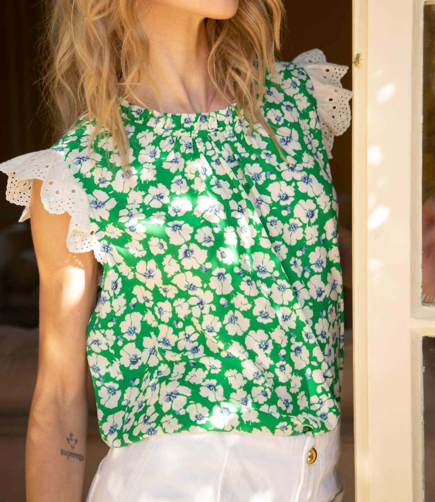 Voy - Emerald Isle Eyelet Ruffle Sleeve Print Top