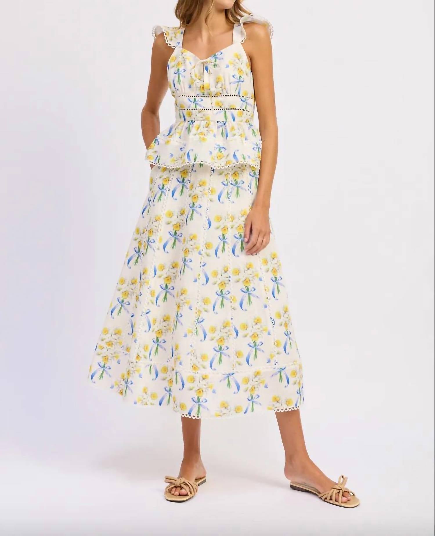 En Saison - Audrey Flutter Sleeve Trim Detail Peplum Top
