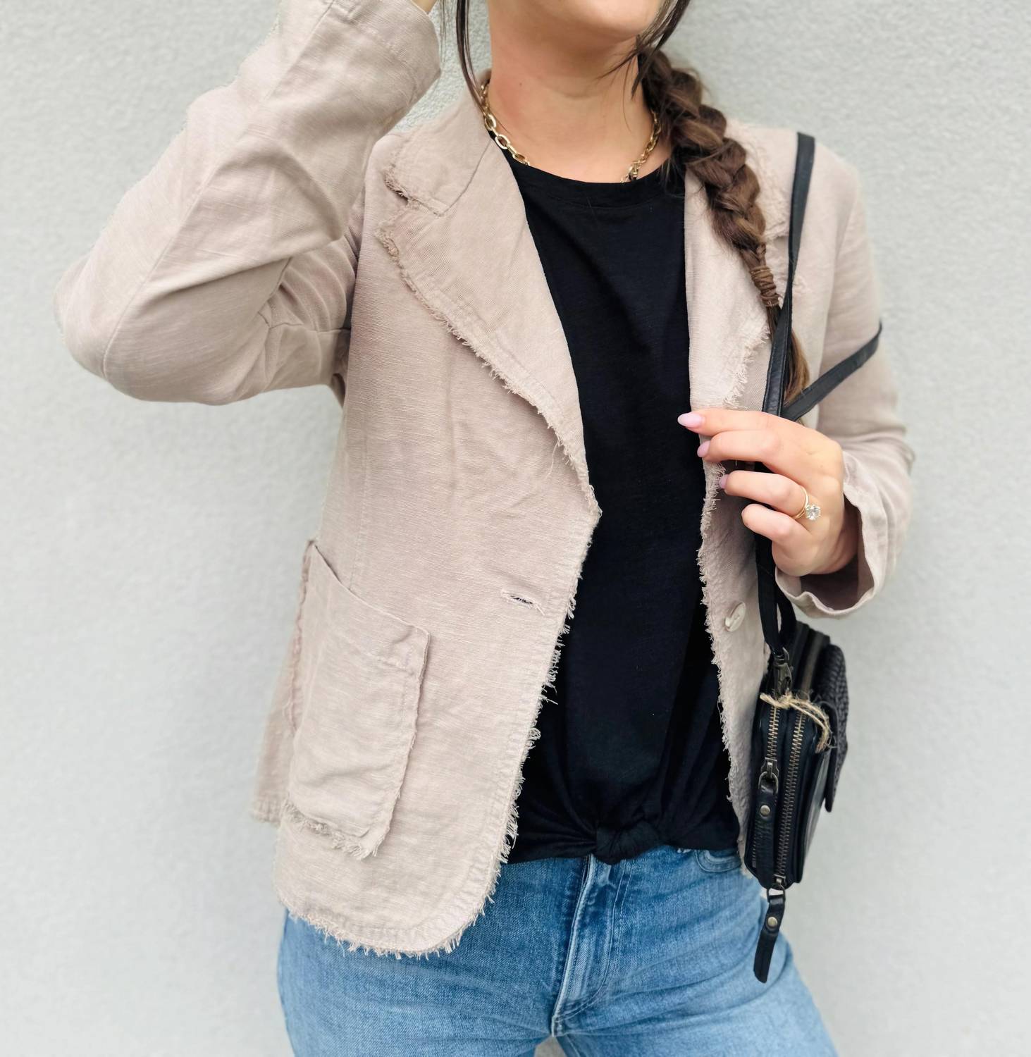 Mila Los Angeles - Women's Raw Edge Blazer
