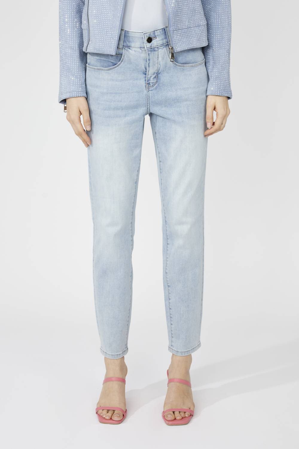 Frank Lyman - Slim Ankle Length Jeans