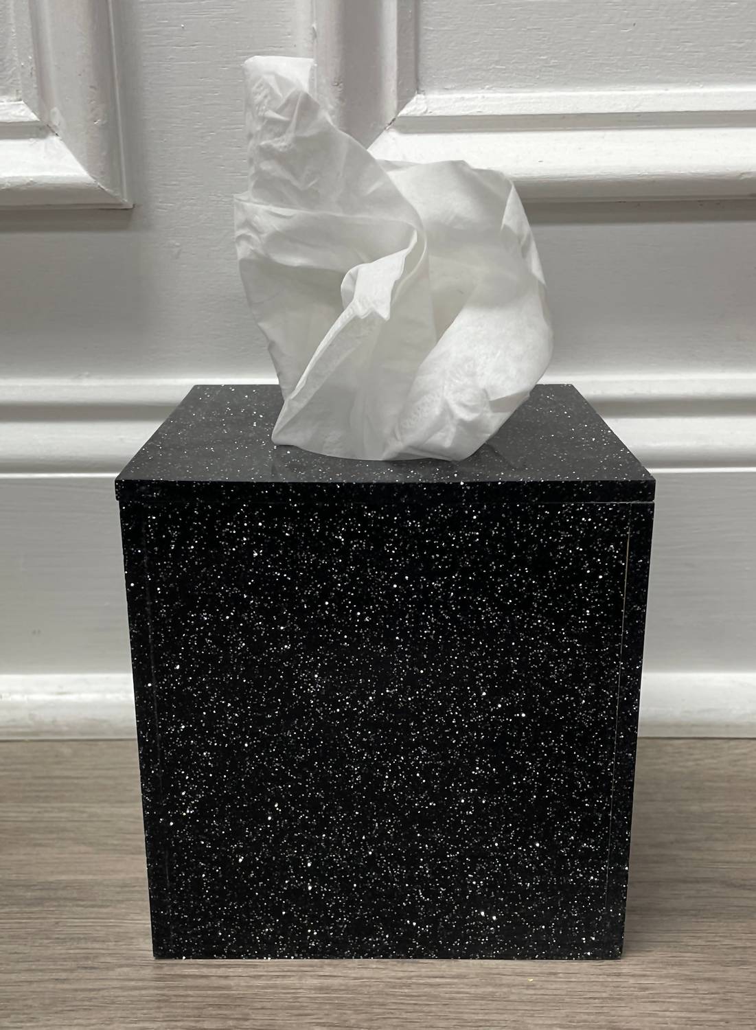 HAMLET PRODUCTS Acrylic Tissue Box in black glitter - item