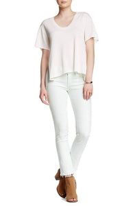 LOW RISE DISTRESSED FRINGE HEM CROPPED JEANS
