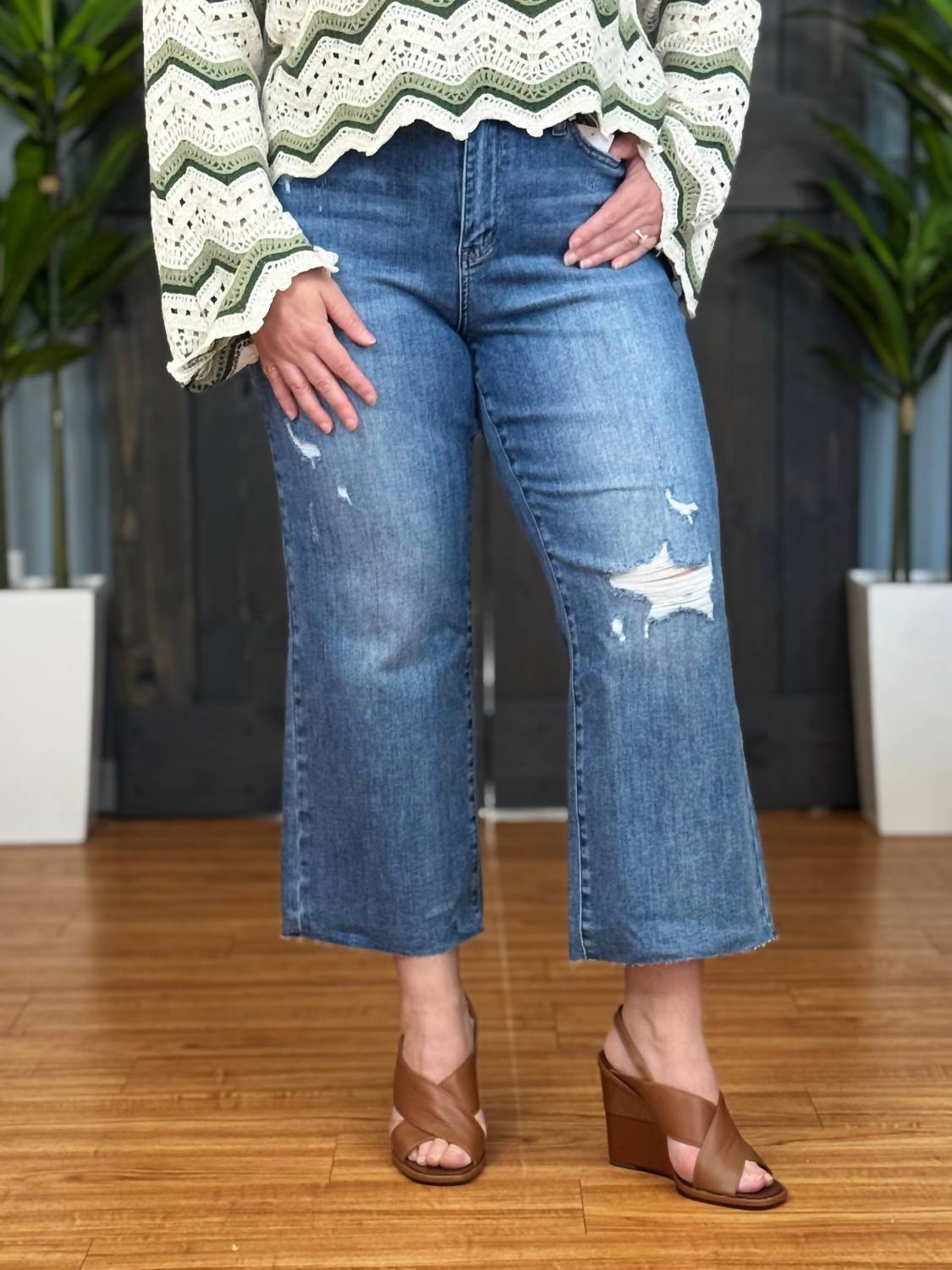 Judy Blue - Backyard Barbecue Cropped Jeans