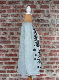 Jess & Jane - Long Sleeve Filigree Top