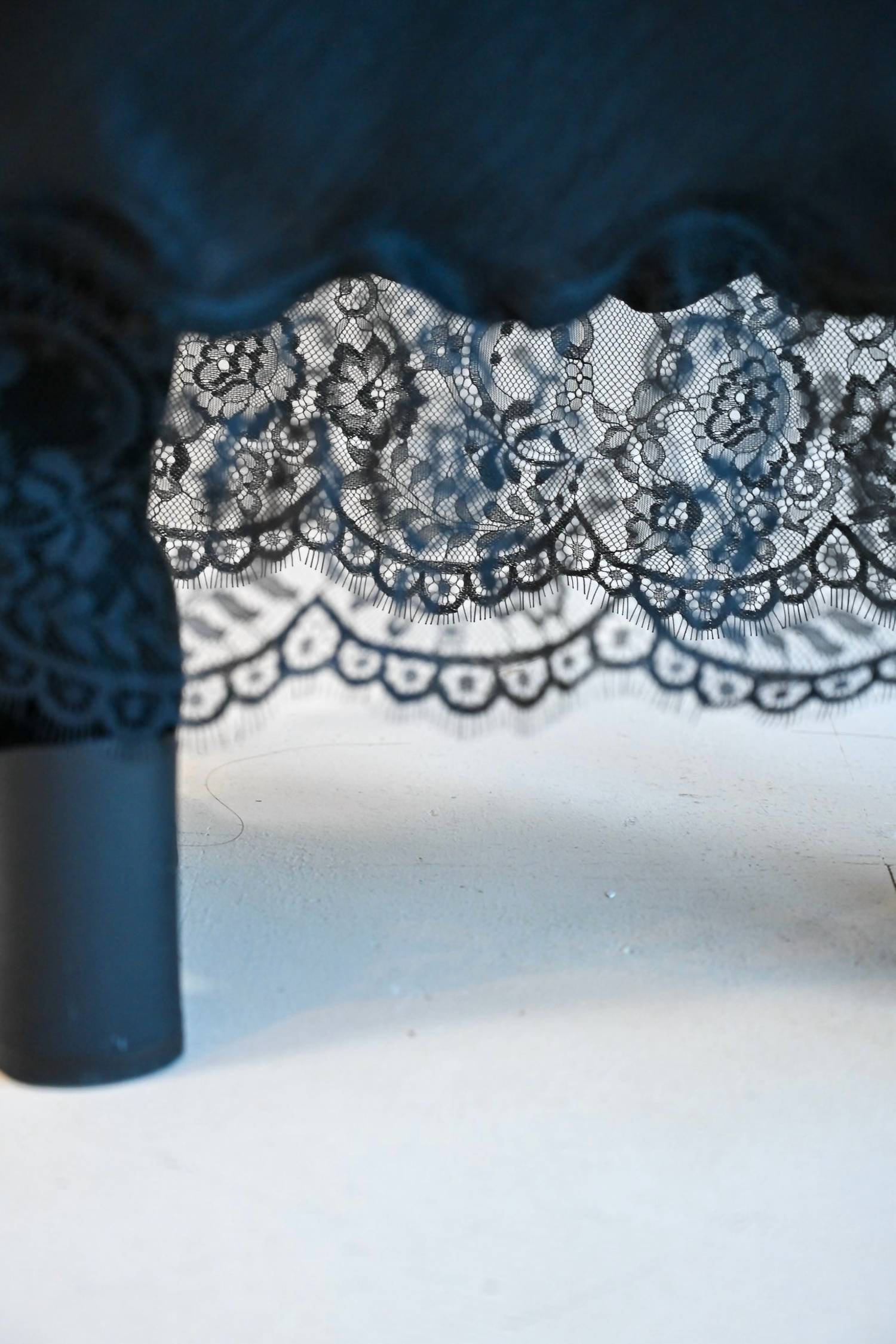 Z Supply - Women's Sea Palm Avenue Lace Satin Midi Skirt