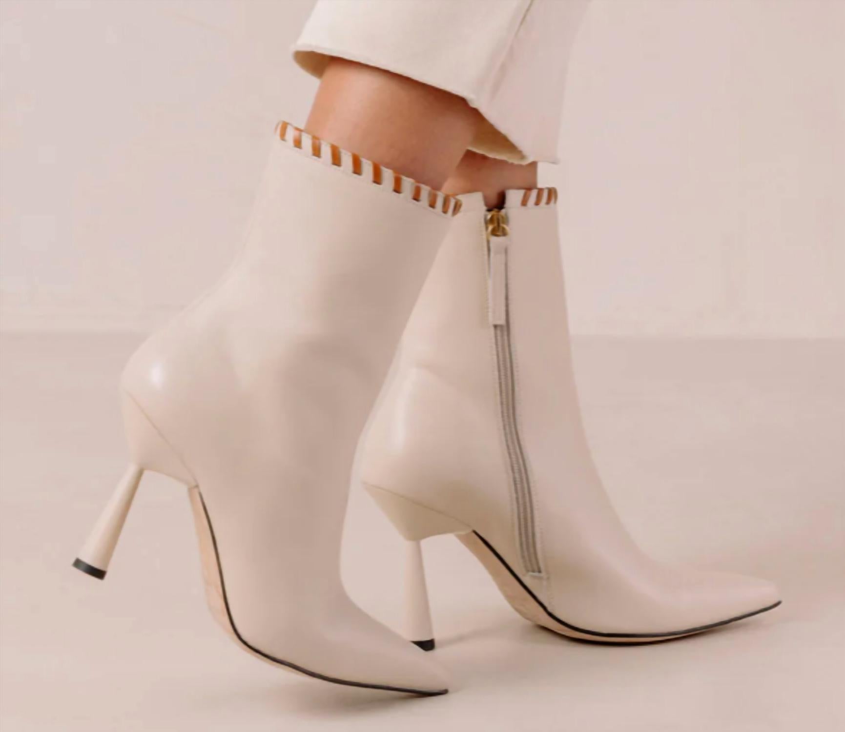 Alohas - Women's Leo Boot