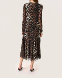 Soaked In Luxury - Valdora Long Sleeves Wrap Midi Dress