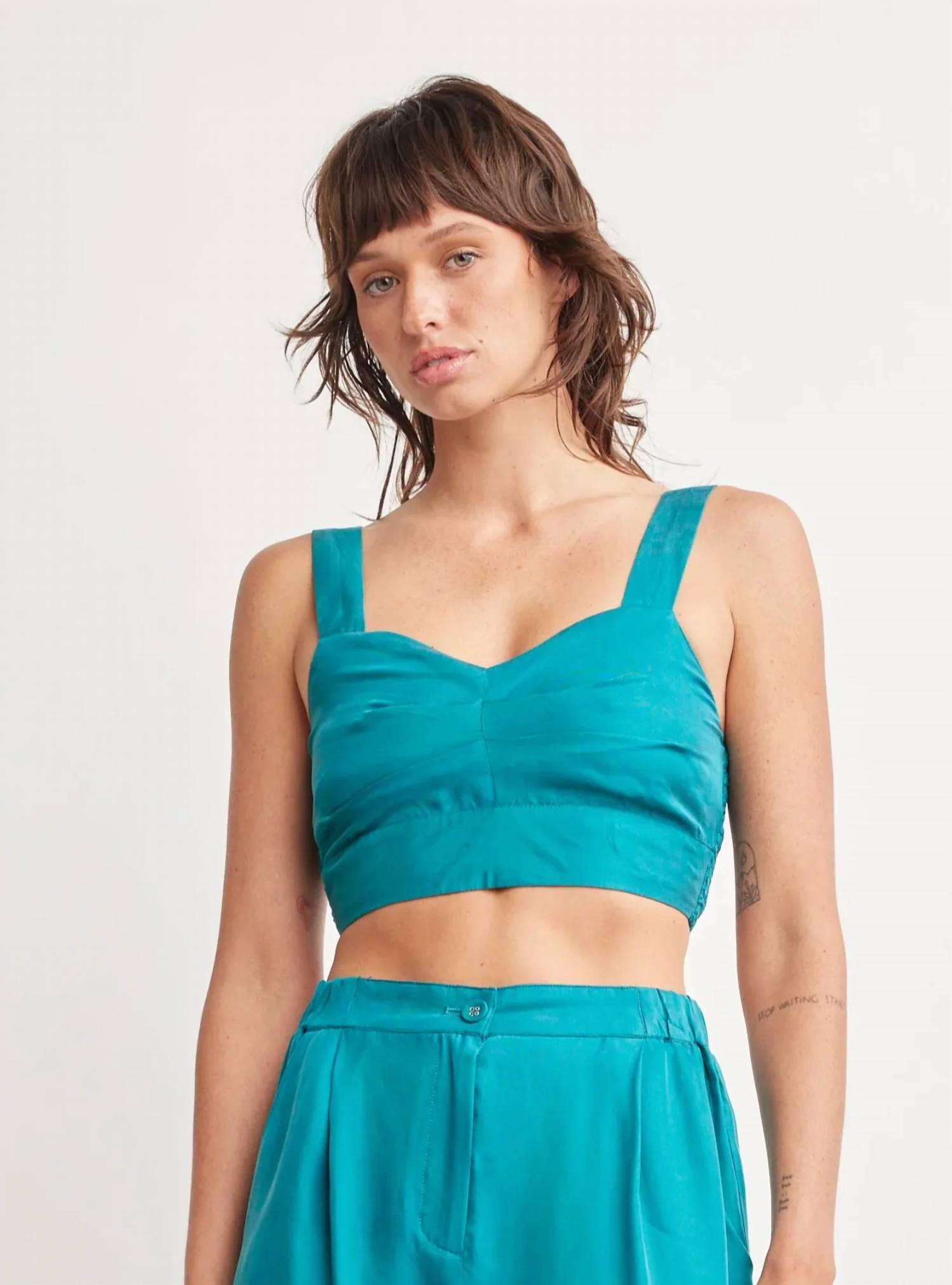 Self Contrast - KORI CROP TANK