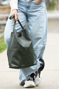 Risa - Women's Lila Pocket Tote