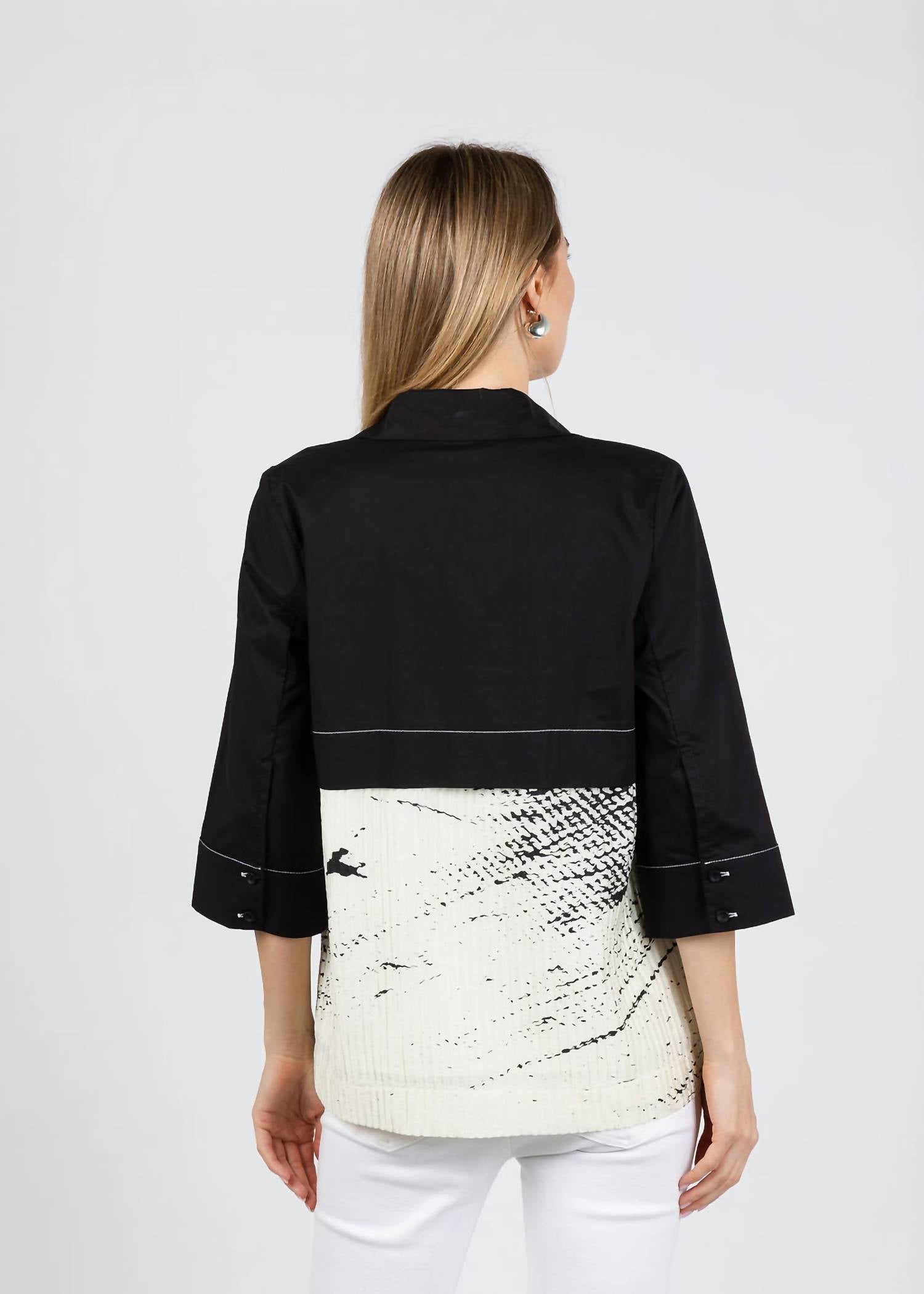 Ozai N Ku - Pleated Back Shirt