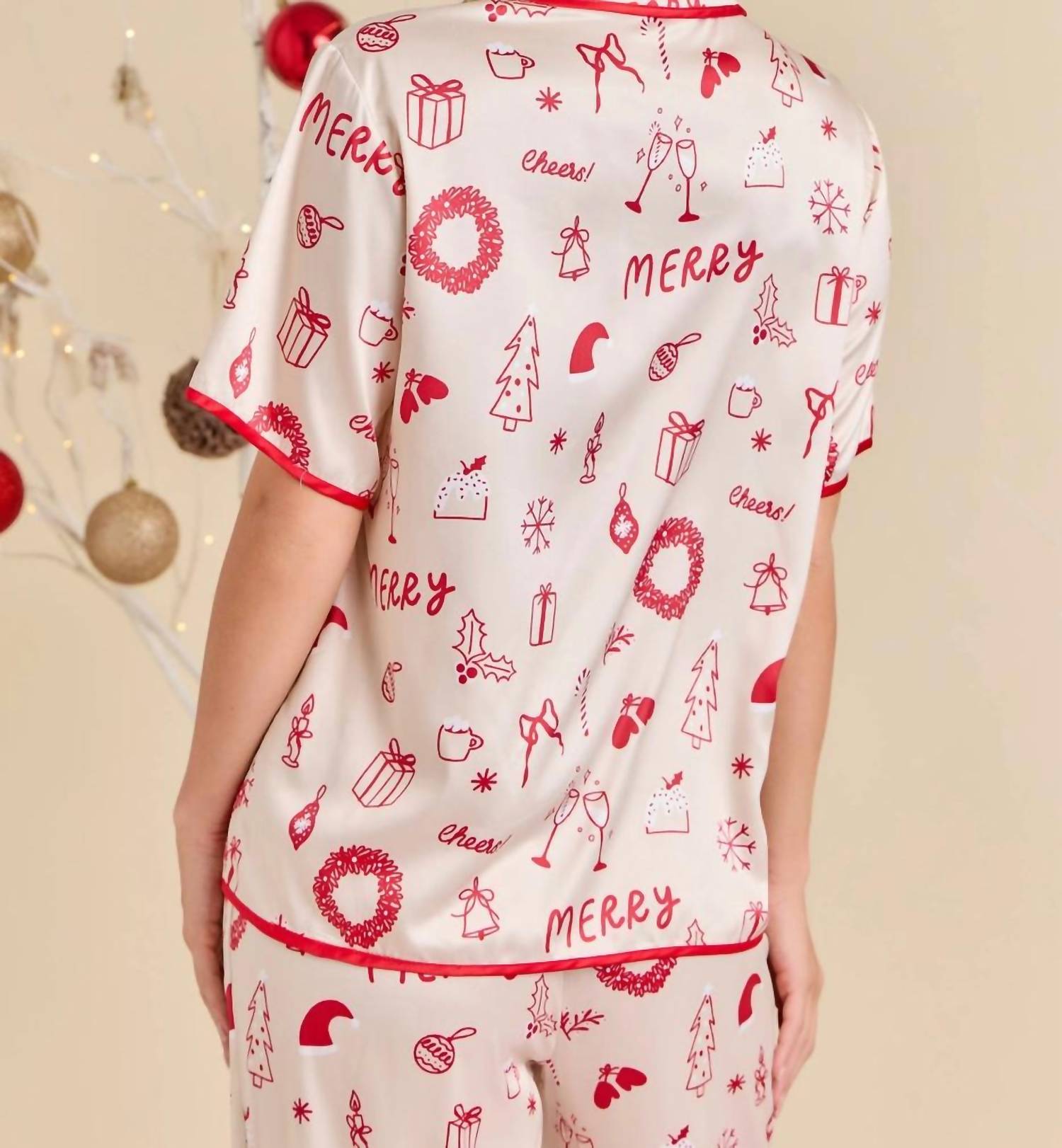 Main Strip - Holly Holiday Pajama Set