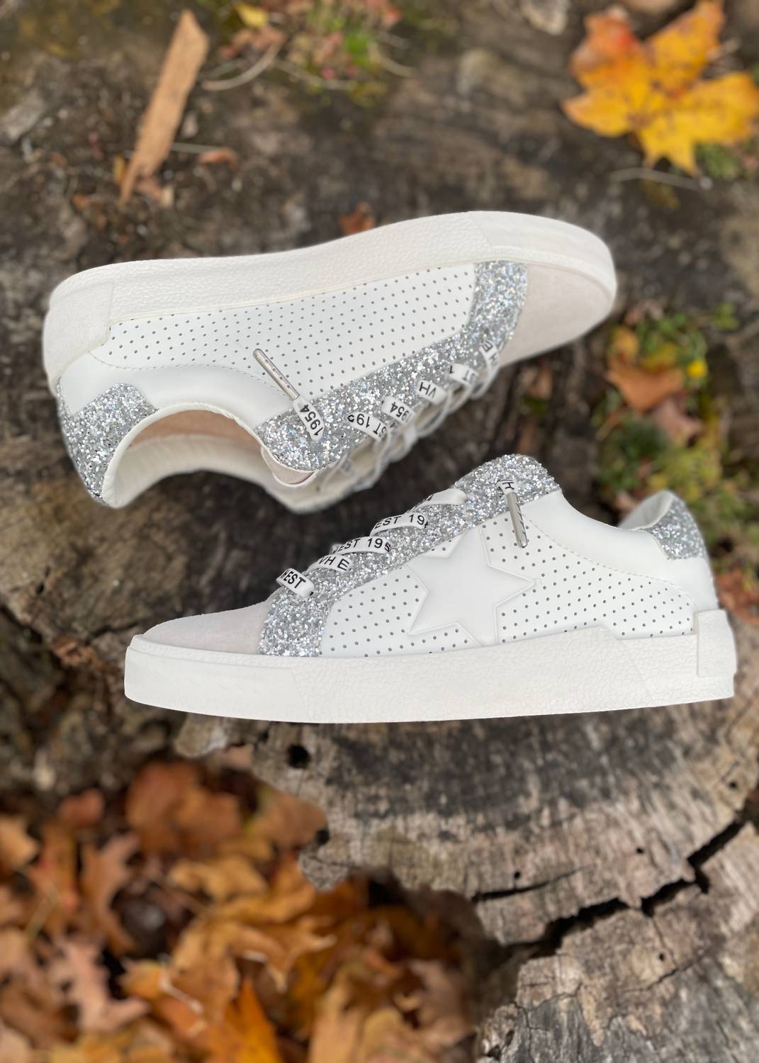 Vintage Havana - Women's Glitter Trim Star Sneakers