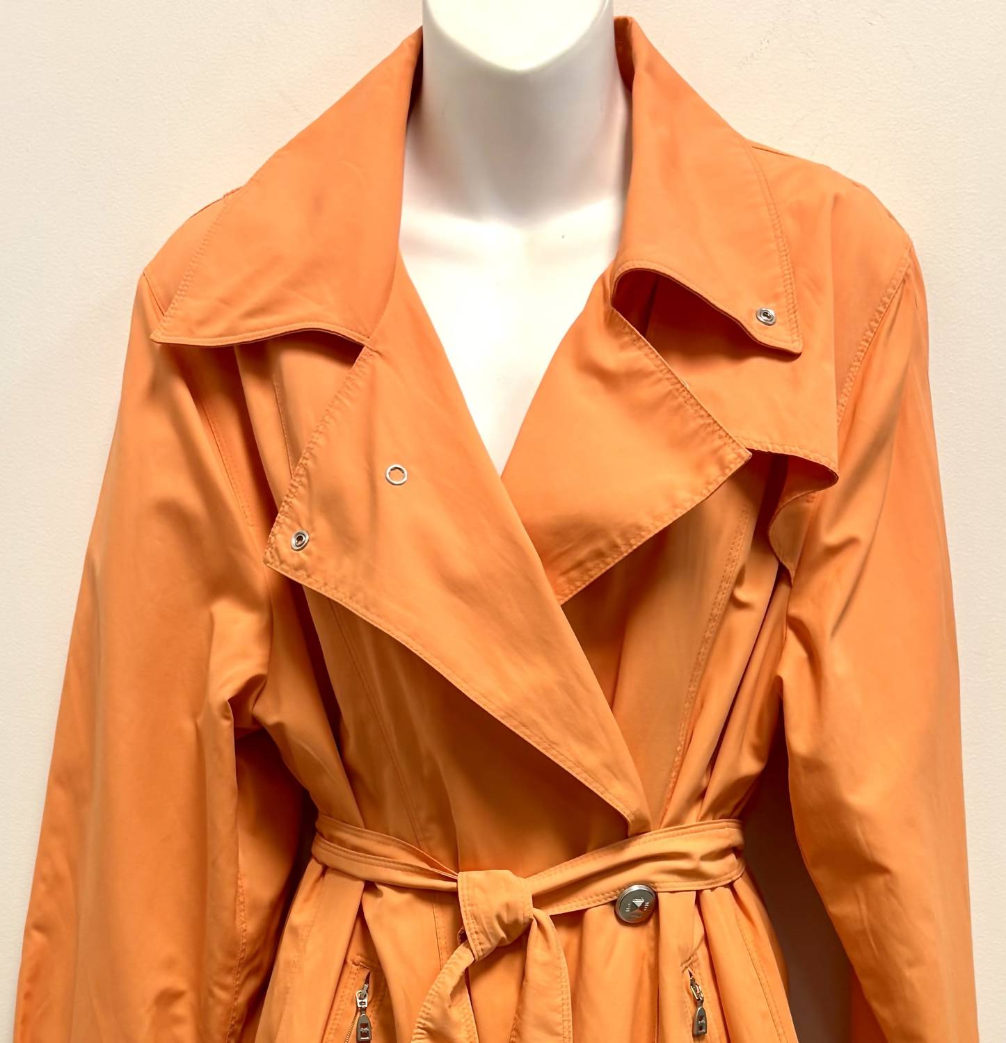 Maxmara - Pre-loved Women's Lightweight Tech Outerwear Poly Variation Jacket