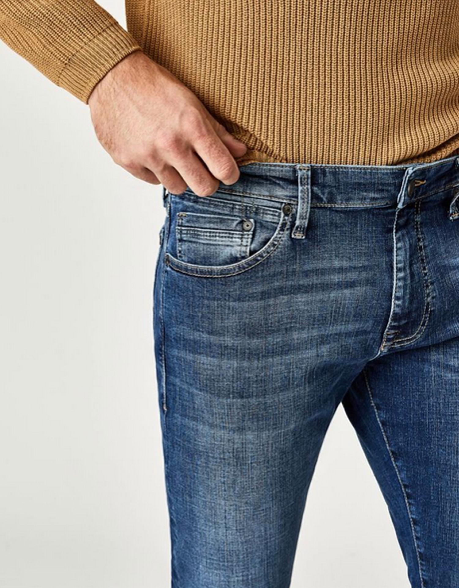 Mavi - Men's Zach Mid Brushed Organic Move Jean