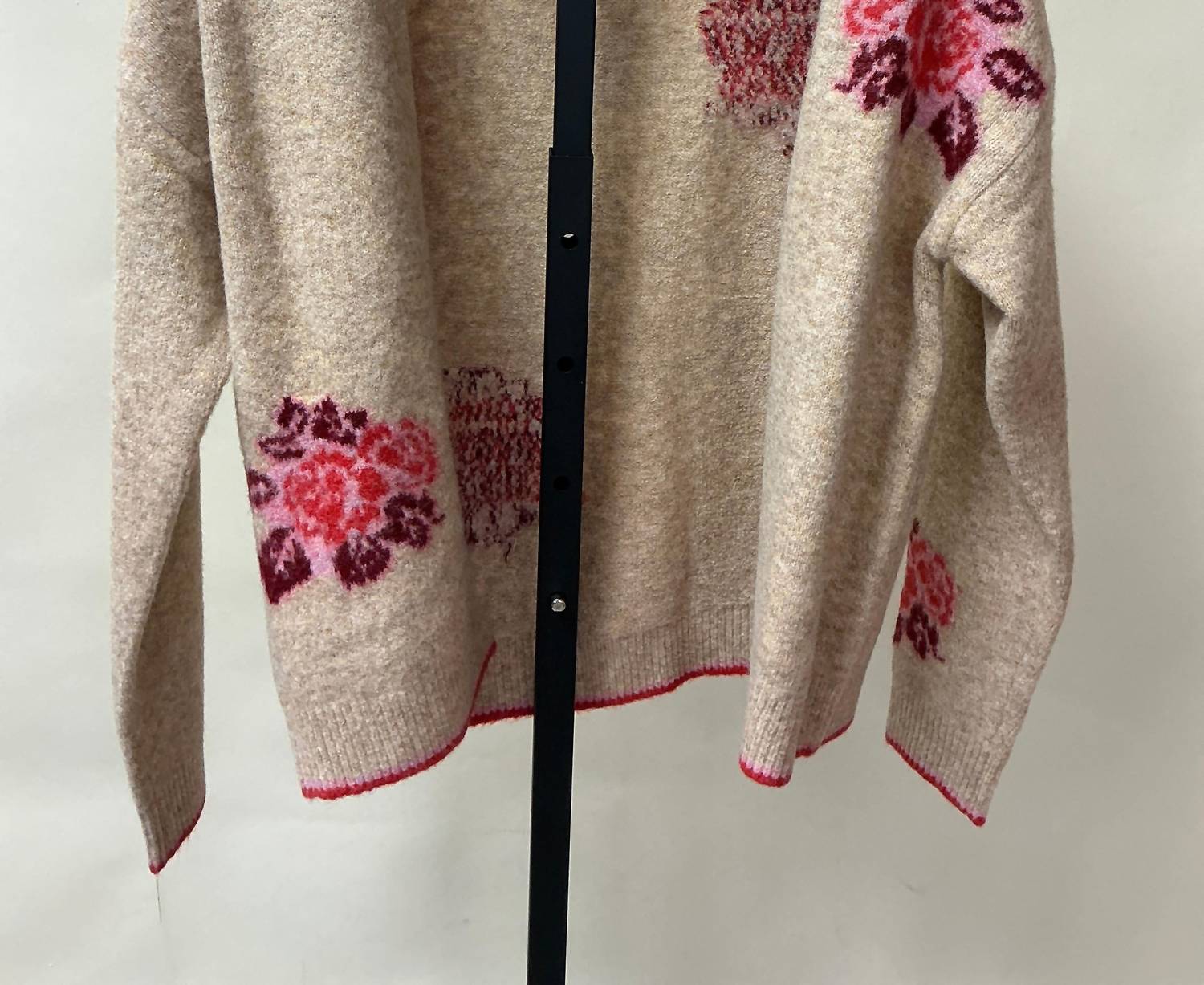 Giftcraft - Wool Knit Floral Cardigan