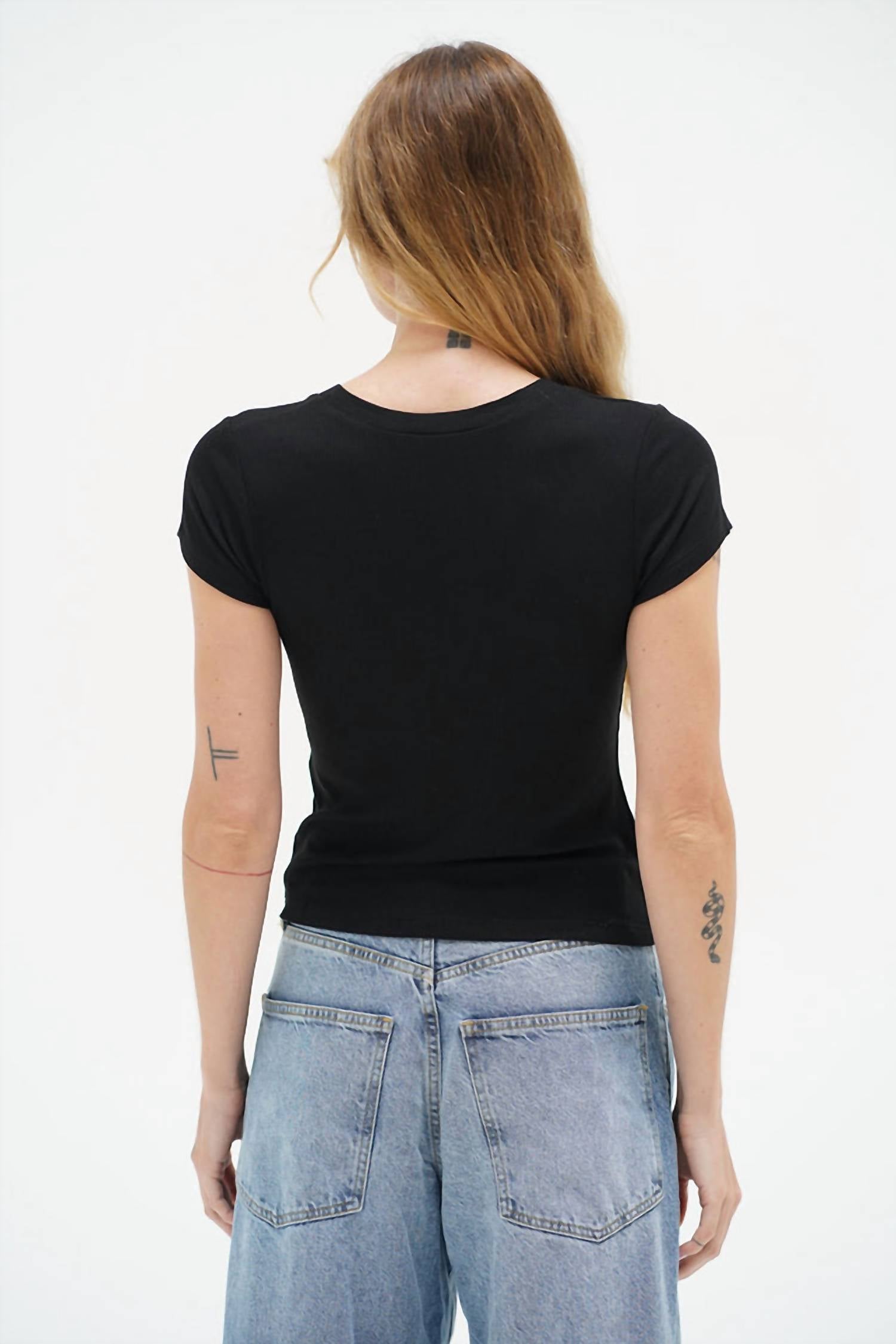 Lna - Fitted Ribbed V-neck Top